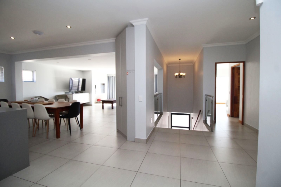 5 Bedroom Property for Sale in Calypso Beach Western Cape